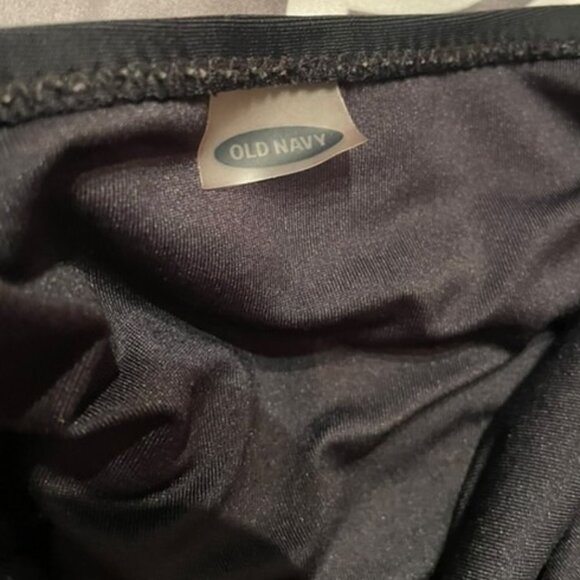 **SOLD**Old Navy Women's Black Swimsuit - Picture 3 of 5